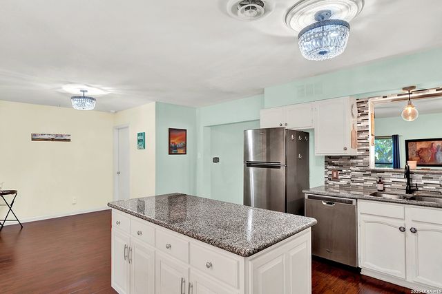 205 TRUDY LN, Universal City, TX 78148