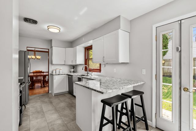 3231 Magnolia Circle, Kalamazoo, MI 49008