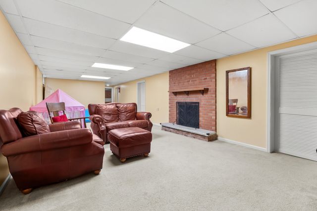 3231 Magnolia Circle, Kalamazoo, MI 49008