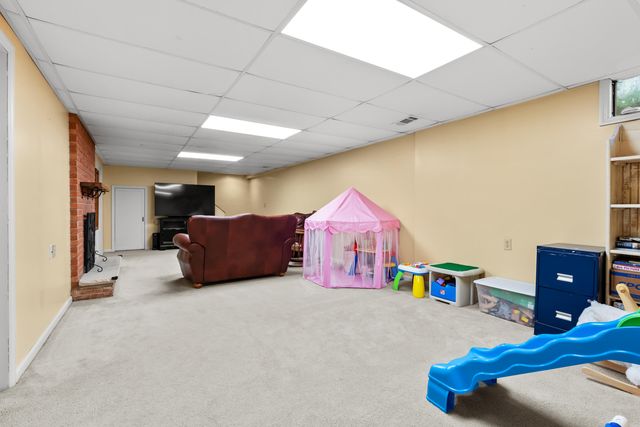 3231 Magnolia Circle, Kalamazoo, MI 49008