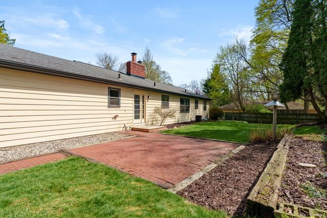 3231 Magnolia Circle, Kalamazoo, MI 49008