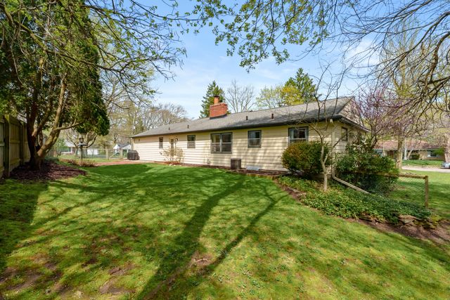 3231 Magnolia Circle, Kalamazoo, MI 49008