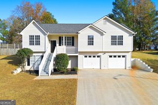 319 Hickory Lake Drive, Acworth, GA 30101