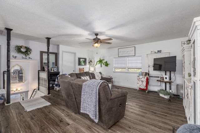 688 County Road 2097, Liberty, TX 77575