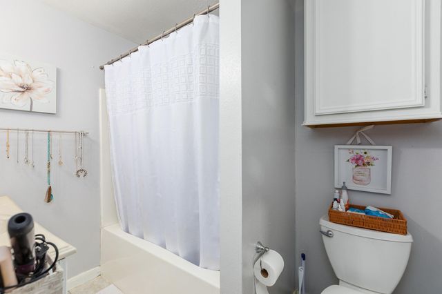 688 County Road 2097, Liberty, TX 77575