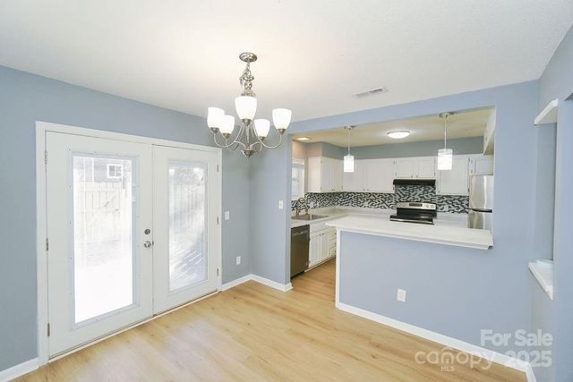 3274 Heathstead Place, Charlotte, NC 28210