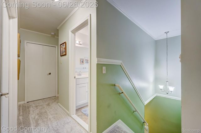 35868 Smithfield Court, Farmington, MI 48335