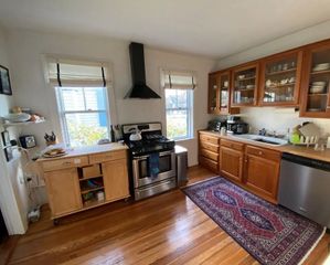 5-6 Hollis Park 6, Cambridge, MA 02140