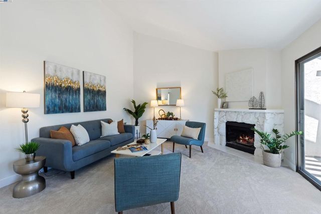 21062 Gary Dr 313, Hayward, CA 94546