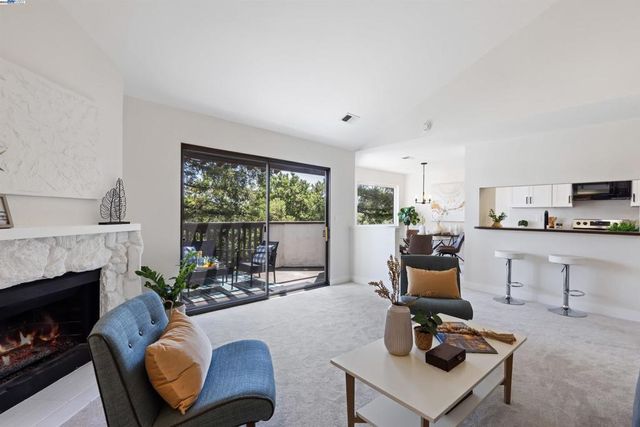 21062 Gary Dr 313, Hayward, CA 94546
