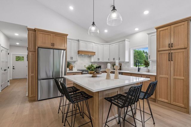 13664 Gladiola Street NW, Andover, MN 55304