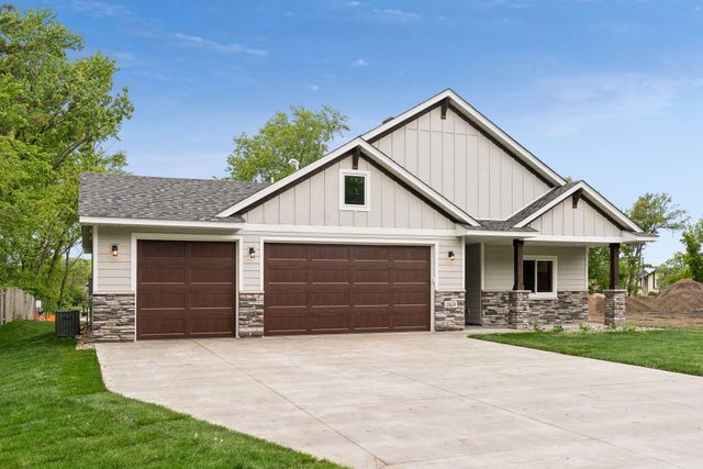 13664 Gladiola Street NW, Andover, MN 55304
