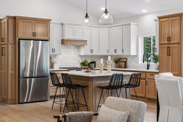 13664 Gladiola Street NW, Andover, MN 55304