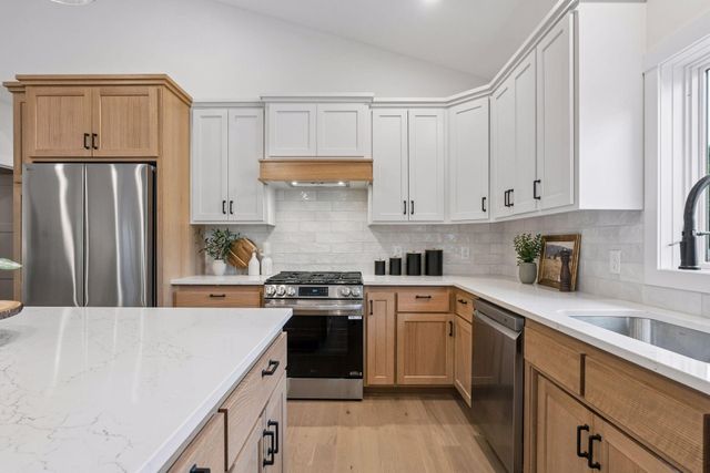 13664 Gladiola Street NW, Andover, MN 55304