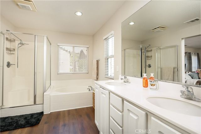 28215 Clementine Drive, Saugus, CA 91350