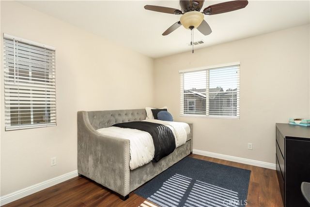 28215 Clementine Drive, Saugus, CA 91350