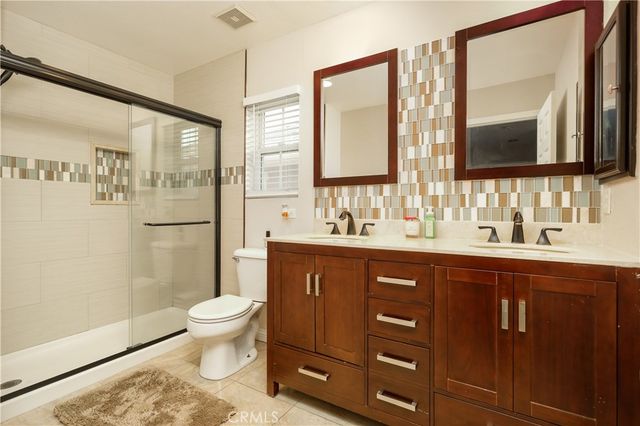 28215 Clementine Drive, Saugus, CA 91350