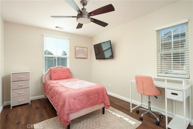 28215 Clementine Drive, Saugus, CA 91350
