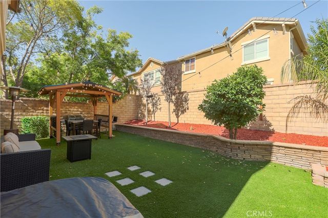 28215 Clementine Drive, Saugus, CA 91350