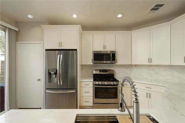 28215 Clementine Drive, Saugus, CA 91350