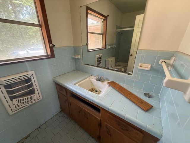 895 S Main Street, Jasper, TX 75951