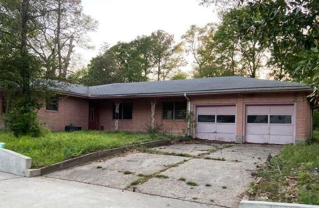 895 S Main Street, Jasper, TX 75951