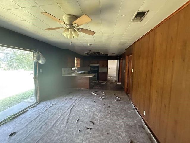 895 S Main Street, Jasper, TX 75951