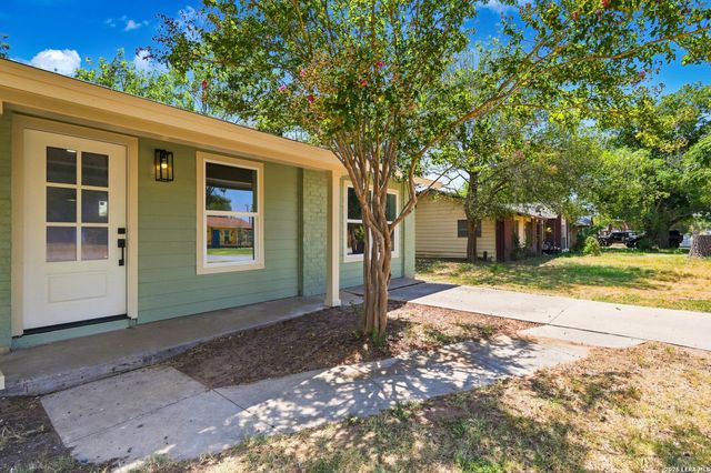 15100 Norvell St, Lytle, TX 78052