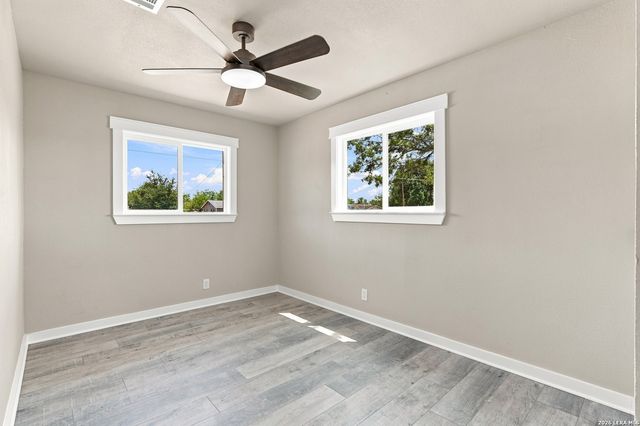 15100 Norvell St, Lytle, TX 78052