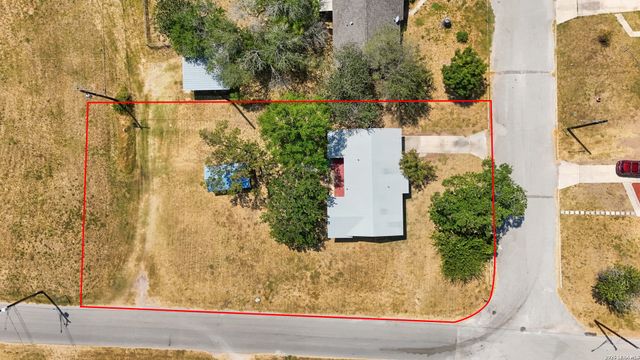 15100 Norvell St, Lytle, TX 78052