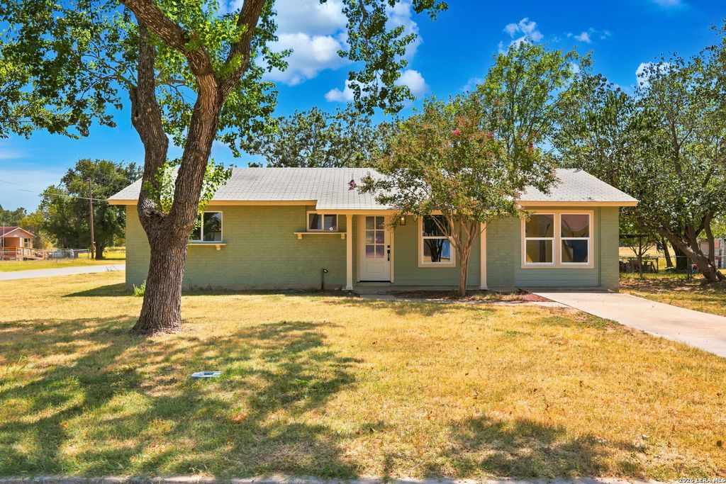 15100 Norvell St, Lytle, TX 78052