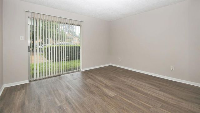 13611 Ravensway A, Cypress, TX 77429