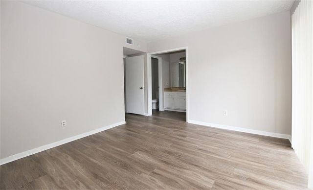 13611 Ravensway A, Cypress, TX 77429