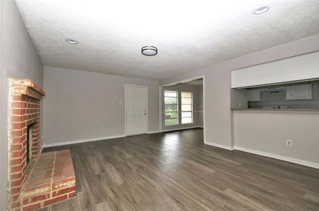 13611 Ravensway A, Cypress, TX 77429