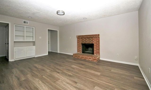 13611 Ravensway A, Cypress, TX 77429