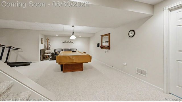 1085 Bloomview Circle, Rochester, MI 48307