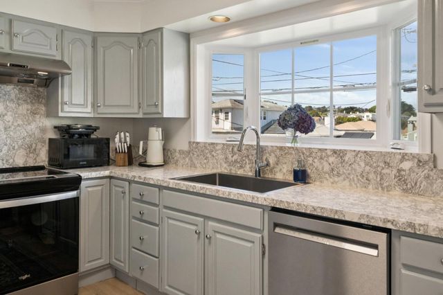 214 Manor Drive, South San Francisco, CA 94080
