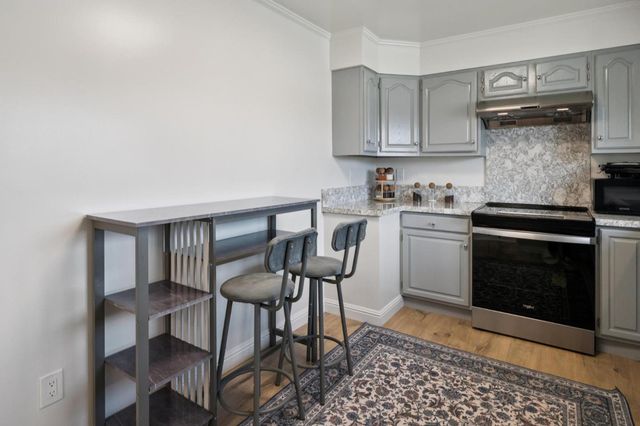 214 Manor Drive, South San Francisco, CA 94080