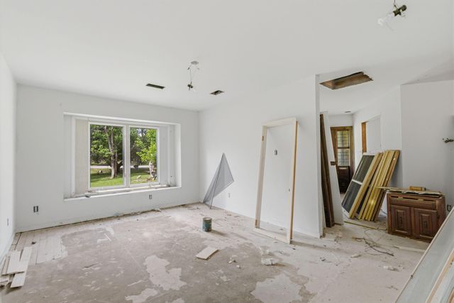 4931 Avenue T, Santa Fe, TX 77510