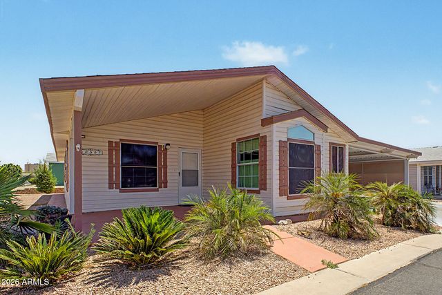 40667 N Clubhouse Street, San Tan Valley, AZ 85140