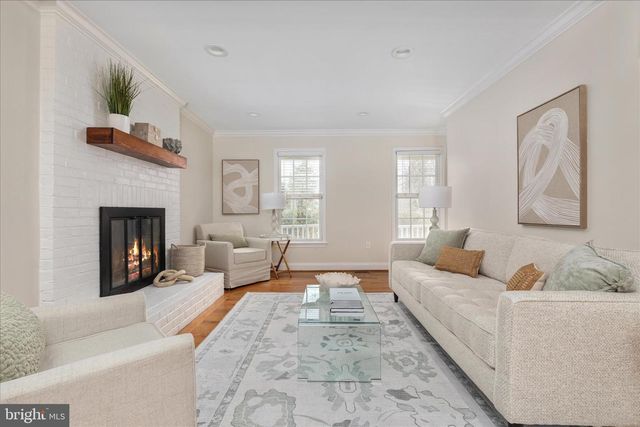 11815 BROCKMAN LN, Great Falls, VA 22066