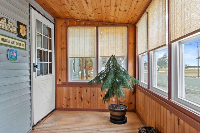 319 S CAMBRIDGE STREET, Wautoma, WI 54982