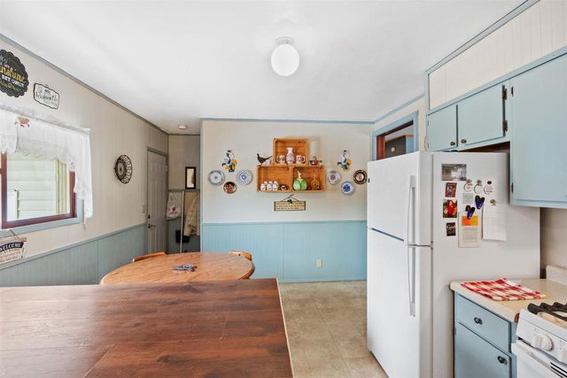 319 S CAMBRIDGE STREET, Wautoma, WI 54982