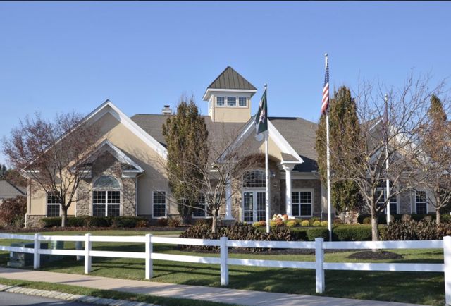 1452 EMERSON DR, Mount Joy, PA 17552