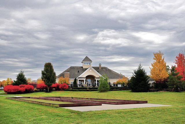 1452 EMERSON DR, Mount Joy, PA 17552