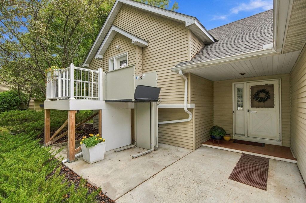 7596 216th Street N, Forest Lake, MN 55025 — photo 2