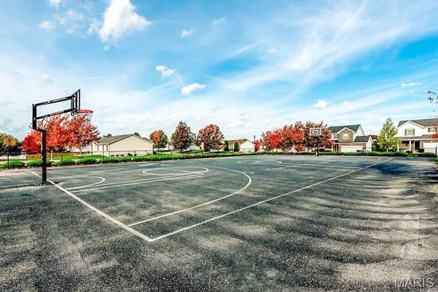 628 Homerun Drive 11N, O'fallon, MO 63366
