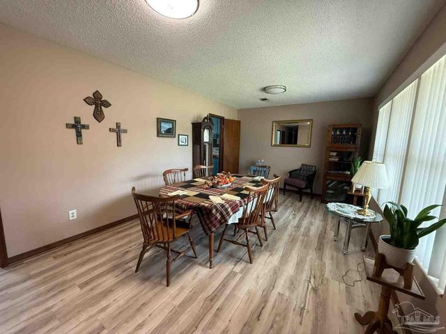 1372 El Sereno Pl, Gulf Breeze, FL 32563