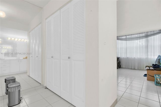 1400 Saint Charles Place L4, Pembroke Pines, FL 33026