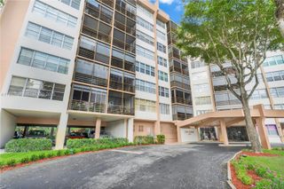 1400 Saint Charles Place L4, Pembroke Pines, FL 33026